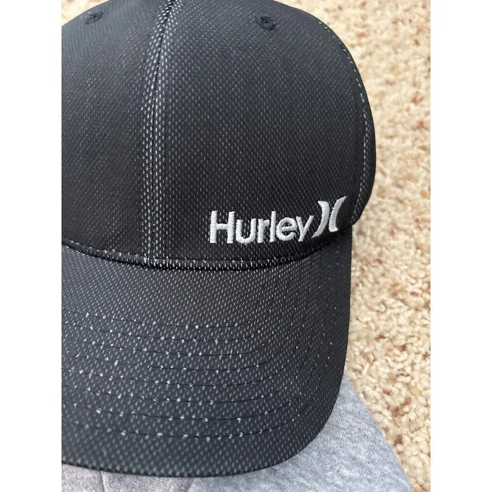 Hurley Boys Hoodie and Hat Bundle Size S-M-L